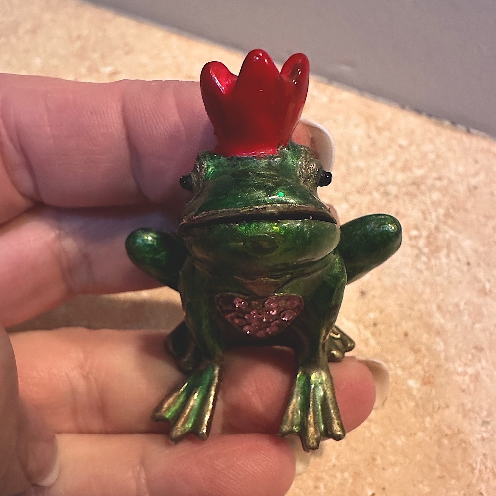 Enamel Jewelry frog prince Jeweled trinket box.
